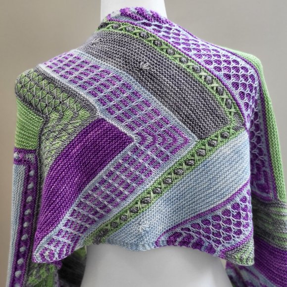 Springtime Wrap - Picture 1 of 9